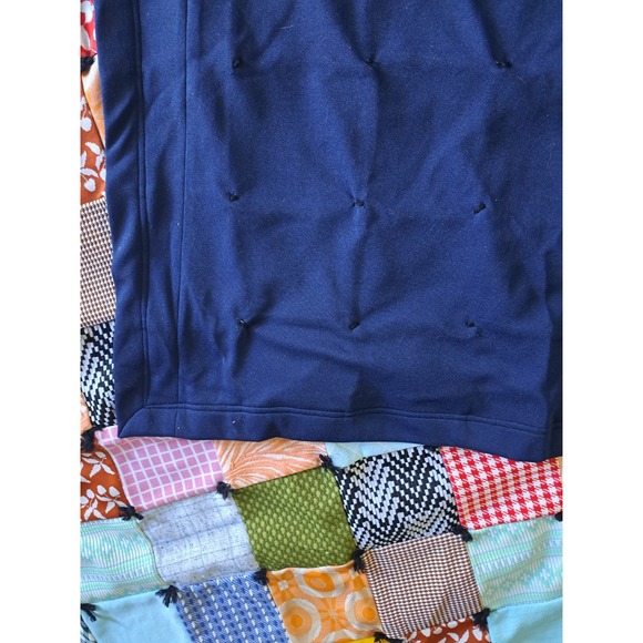 VINTAGE HANDMADE PATCHWORK QUILT 76 X 66 - Picture 3 of 9